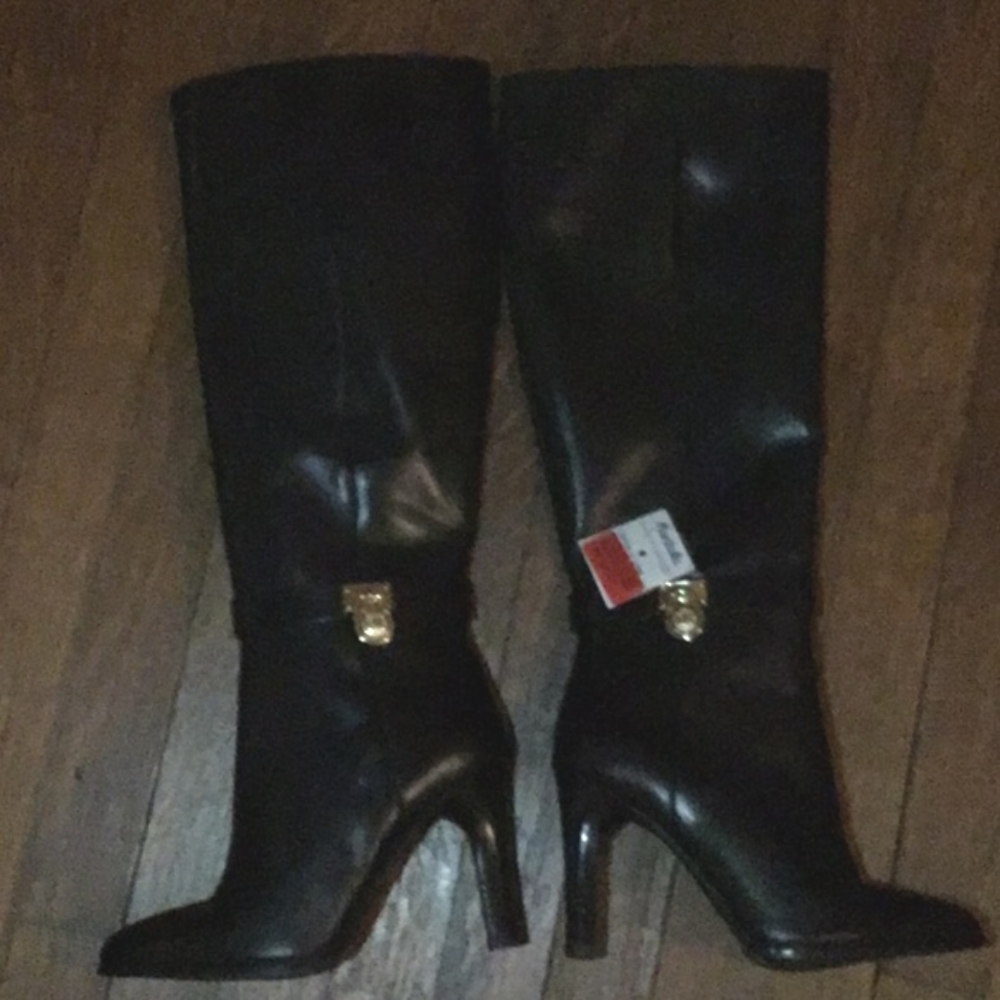 Michael Kors Hamilton Boots - Picture 1 of 5